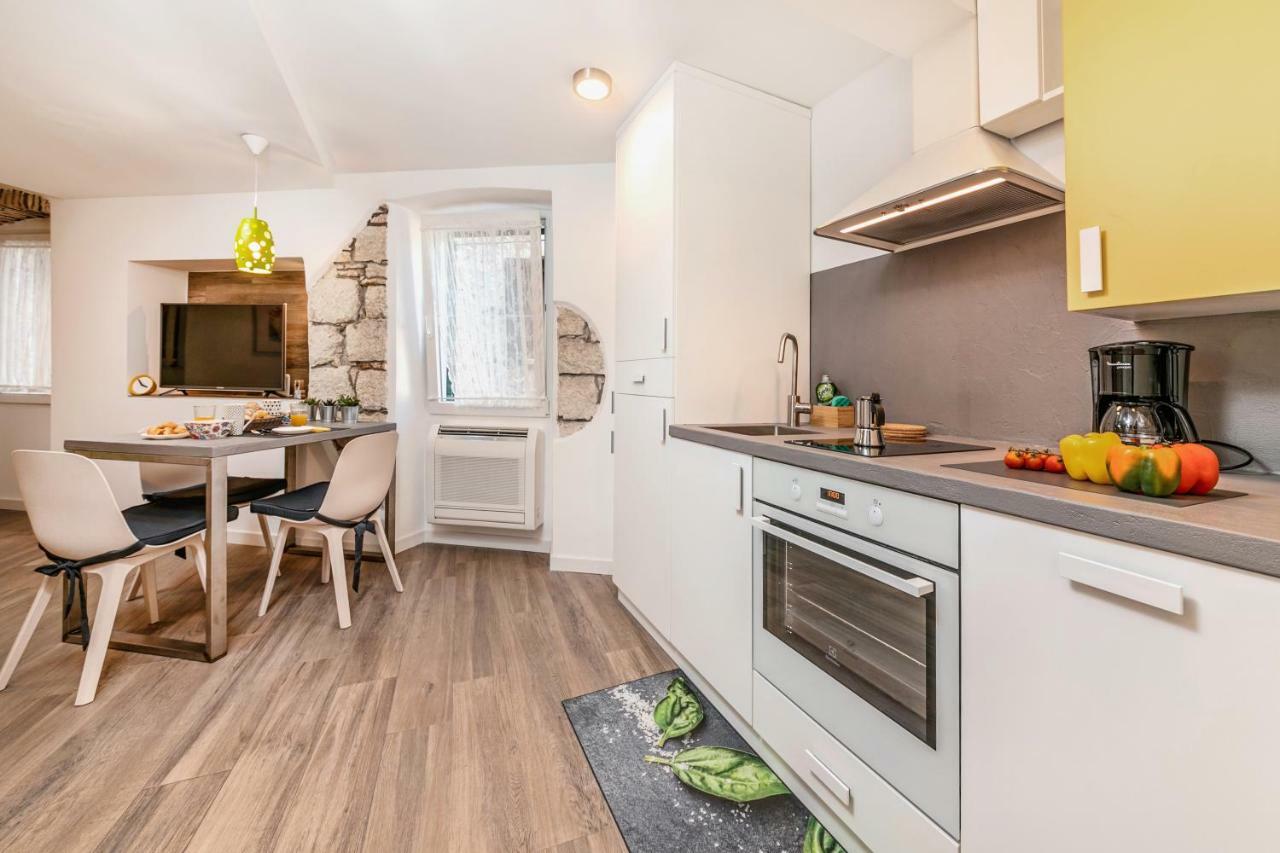 Mariva Downtown Apartment With Free Parking Rovinj Luaran gambar
