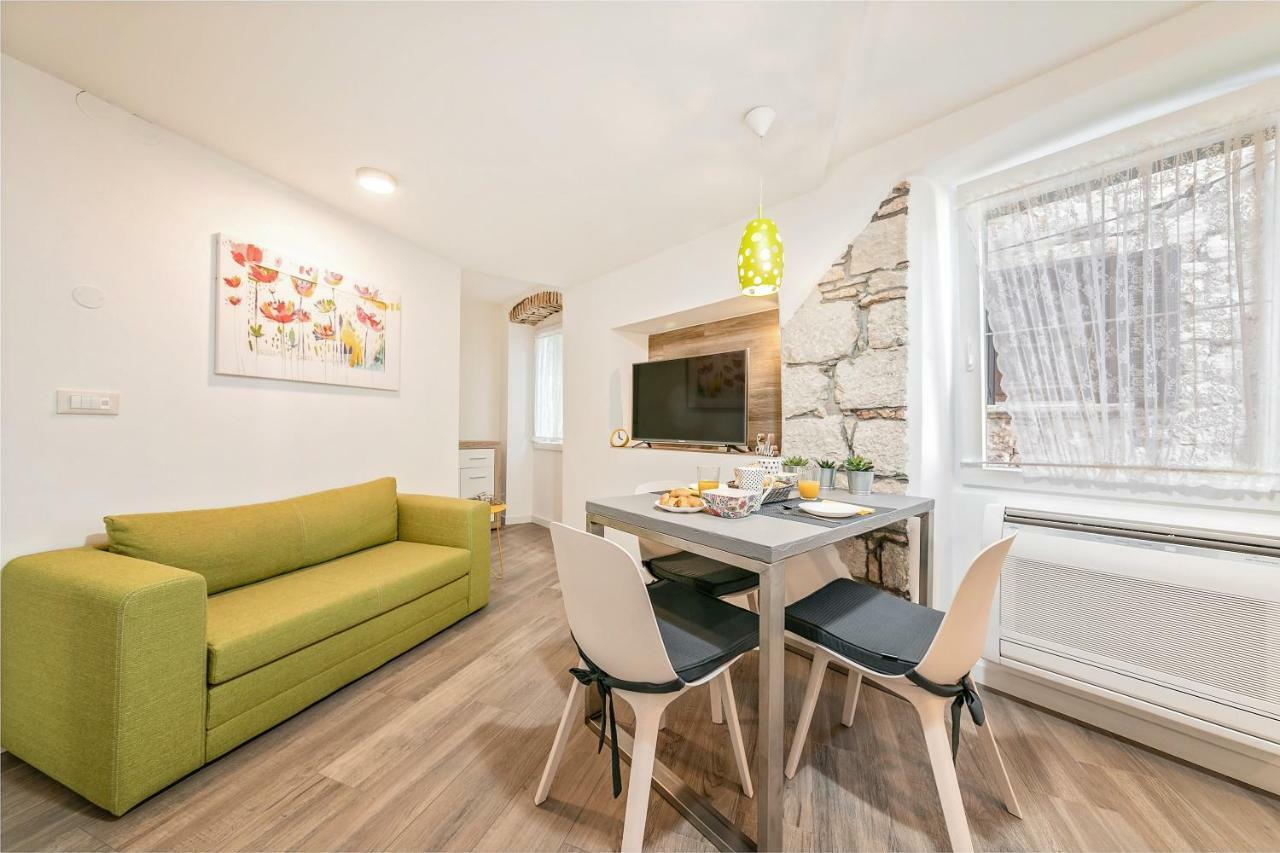 Mariva Downtown Apartment With Free Parking Rovinj Luaran gambar